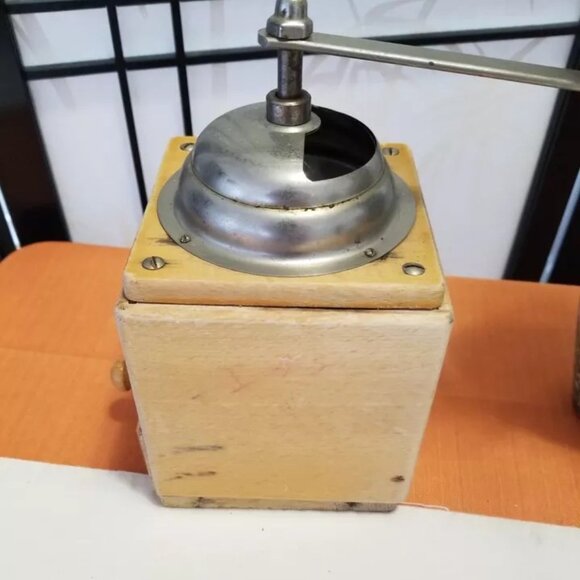 Vintage Armin Trosser Coffee Nut Spice Grinder - Burr Grinder - Works great! - Picture 3 of 4